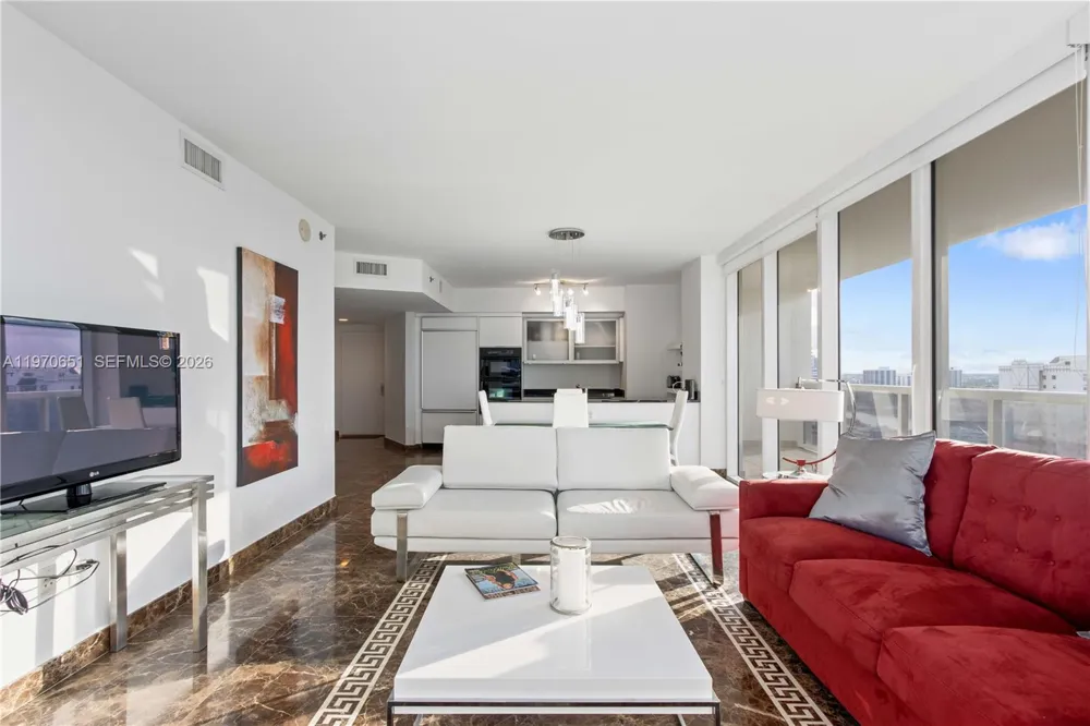 1830 S Ocean Dr #1908 Hallandale Beach, FL 33009