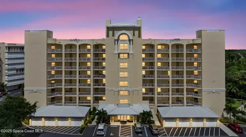 480 Sail Lane #204
