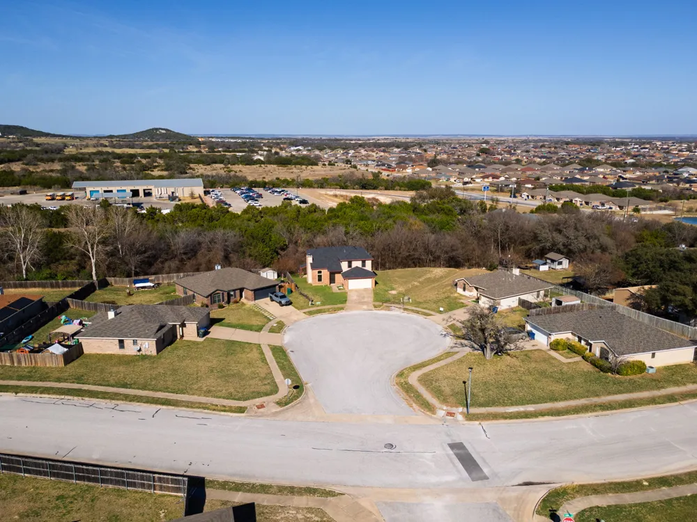606 Redbud Drive Copperas Cove, TX 76522