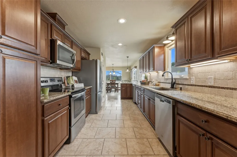 833 Sandy Mountain Drive Llano, TX 78643