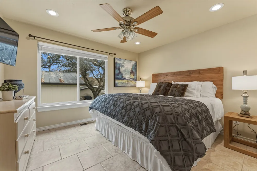 833 Sandy Mountain Drive Llano, TX 78643