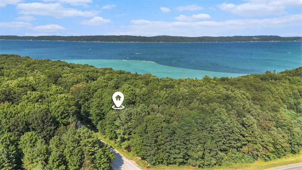 313 Shorewood Drive Crystal Lake Township, MI 49635