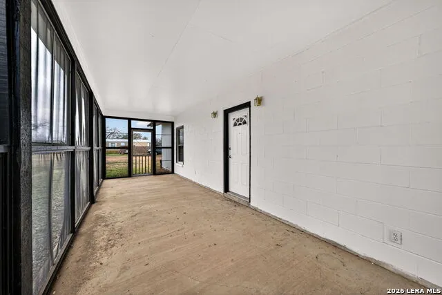 421 Coughran Pleasanton, TX 78064