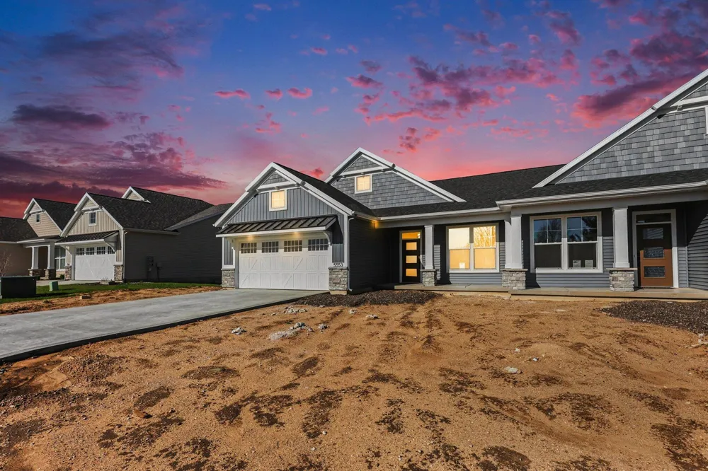 5553 Canal Avenue SW #64 Wyoming City, MI 49418