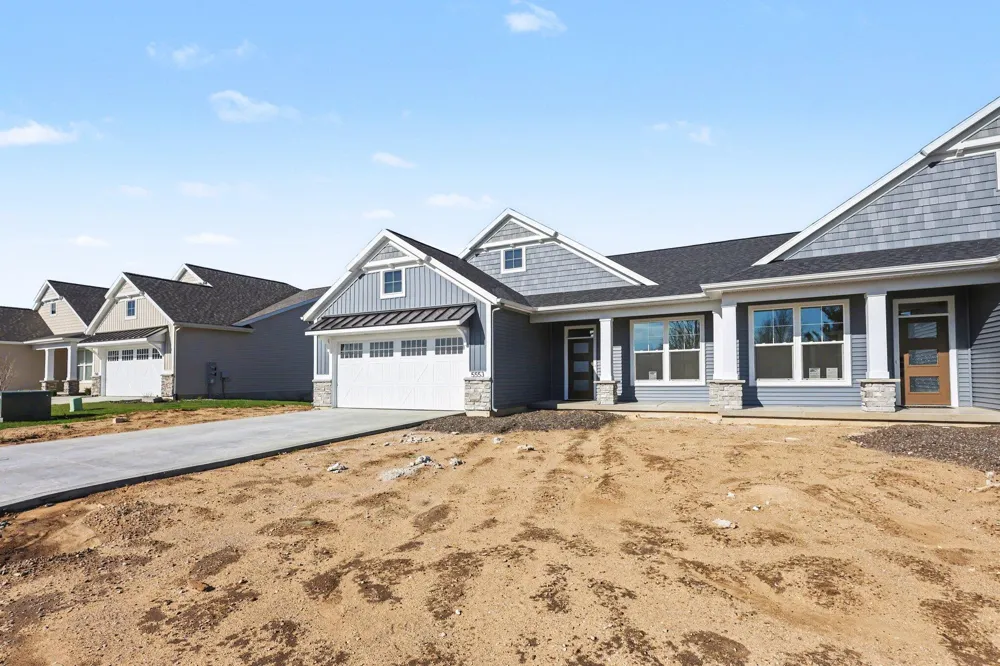5553 Canal Avenue SW #64 Wyoming City, MI 49418