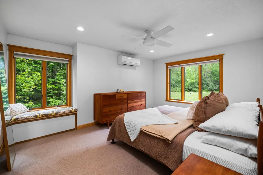 7135 E Birch Point Road Elmwood Charter Township, MI 49684
