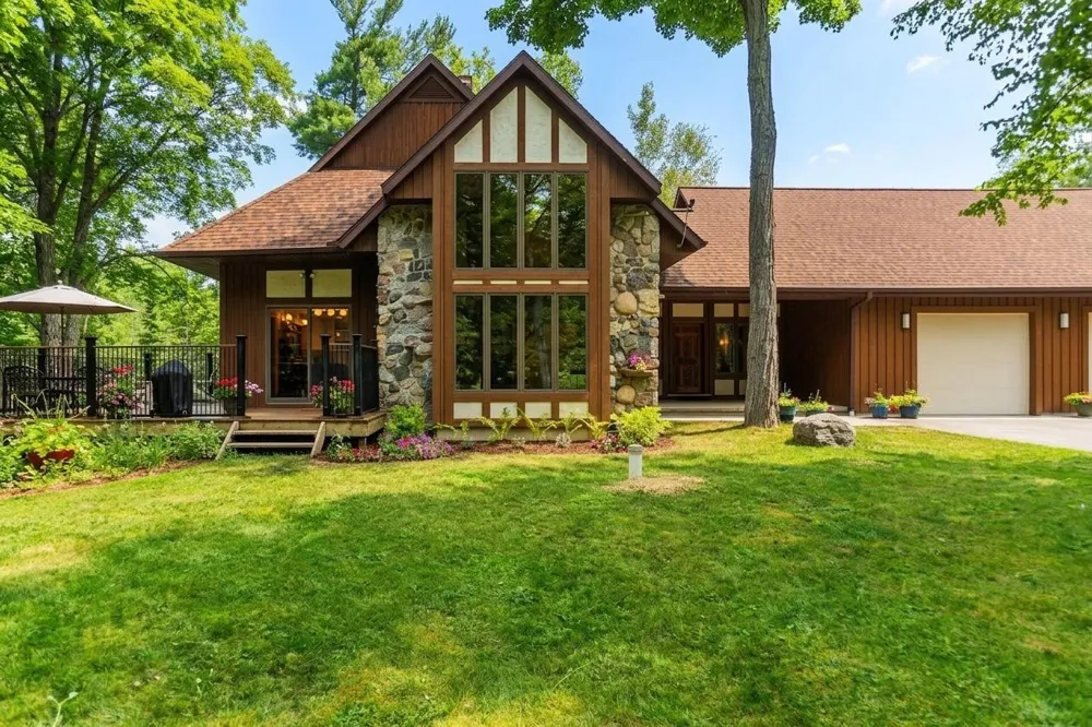 7135 E Birch Point Road Elmwood Charter Township, MI 49684
