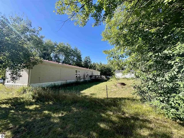 1404 S Taxiway Delta Lake City City, MI 49651