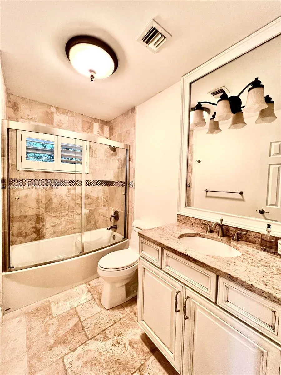 20 Avacado St Islamorada, FL 33036