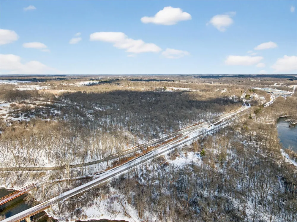 6854 Morrison Hills Court Dexter, MI 48130