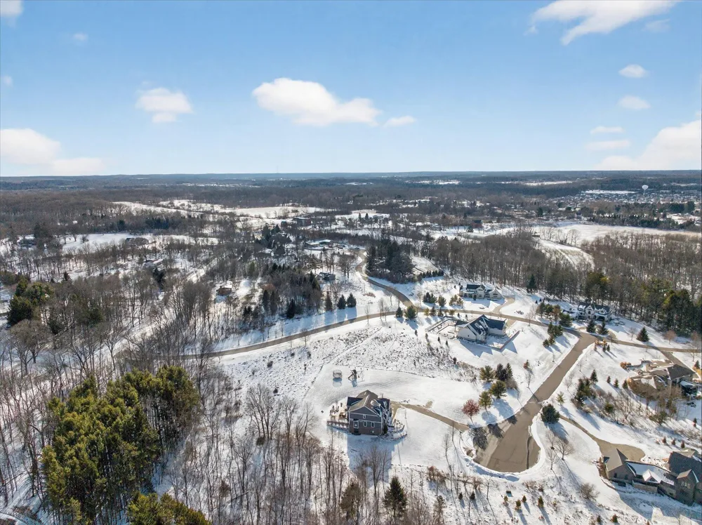6854 Morrison Hills Court Dexter, MI 48130