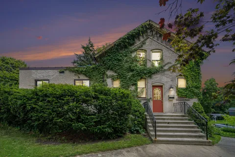 801 Portage Avenue