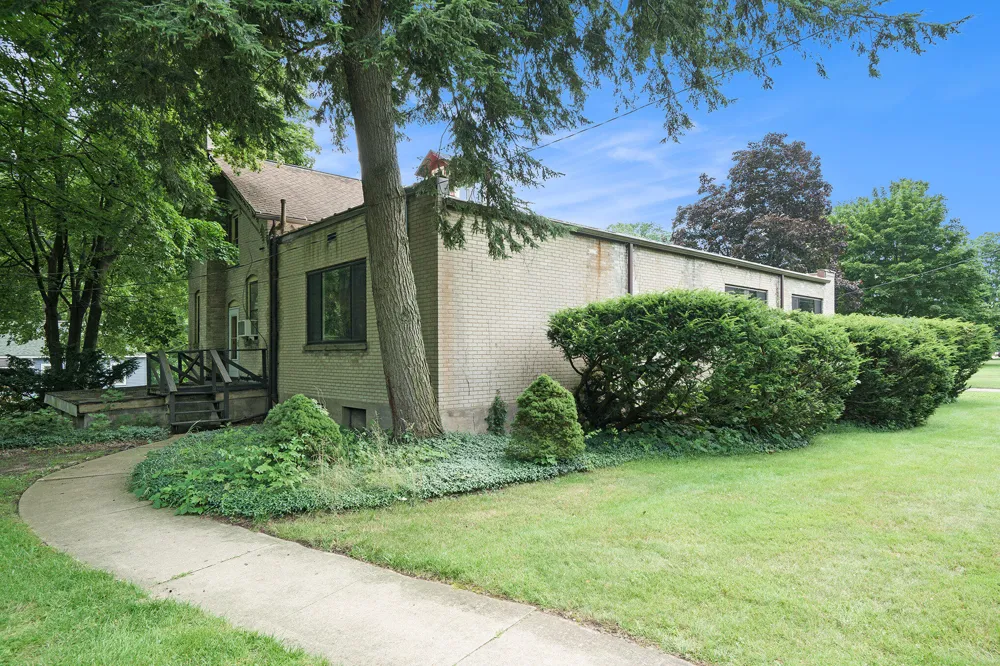 801 Portage Avenue Three Rivers, MI 49093