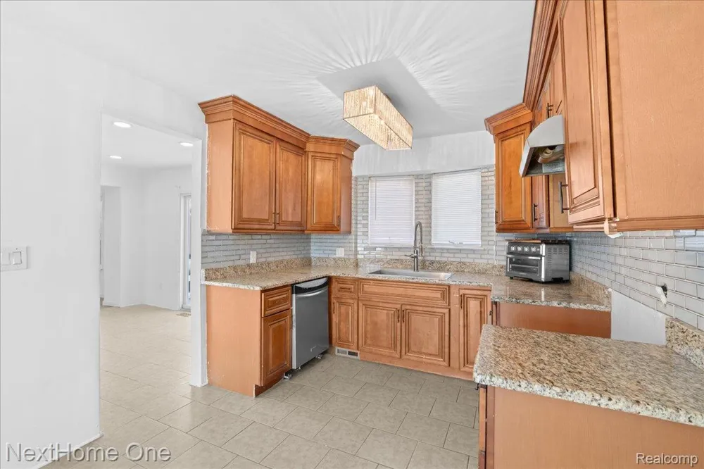 1763 Henbert Road West Bloomfield Charter Township, MI 48324