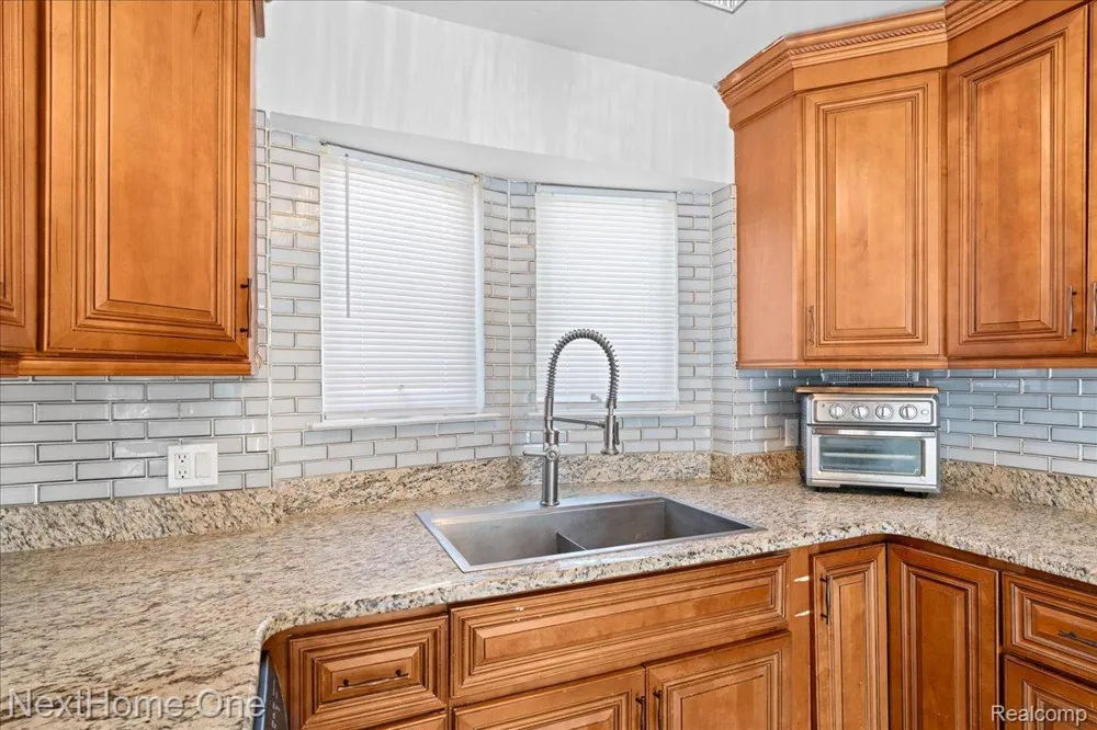 1763 Henbert Road West Bloomfield Charter Township, MI 48324