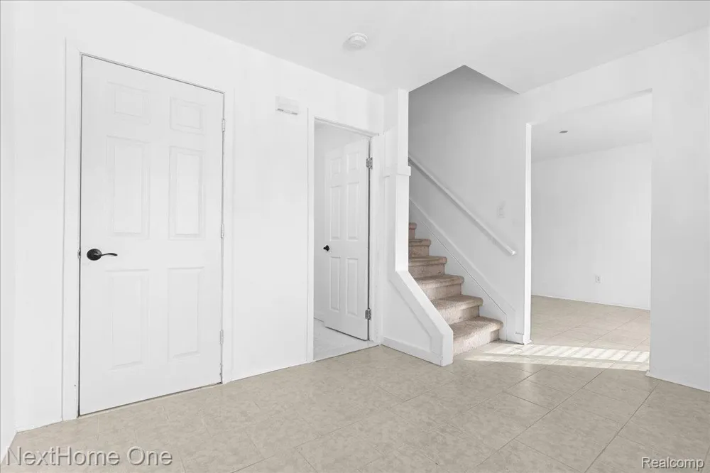 1763 Henbert Road West Bloomfield Charter Township, MI 48324