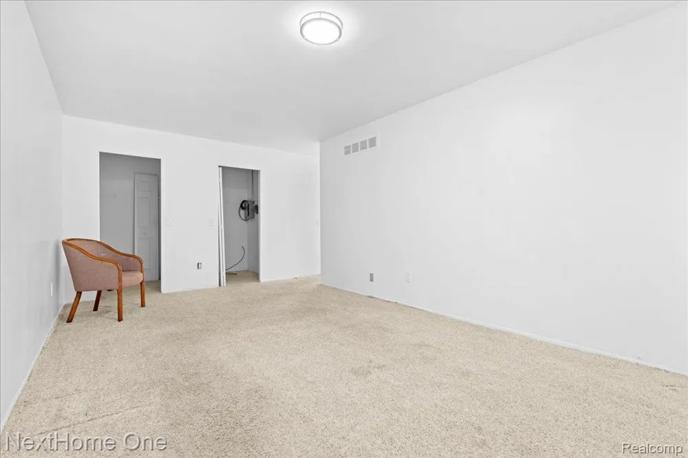 1763 Henbert Road West Bloomfield Charter Township, MI 48324