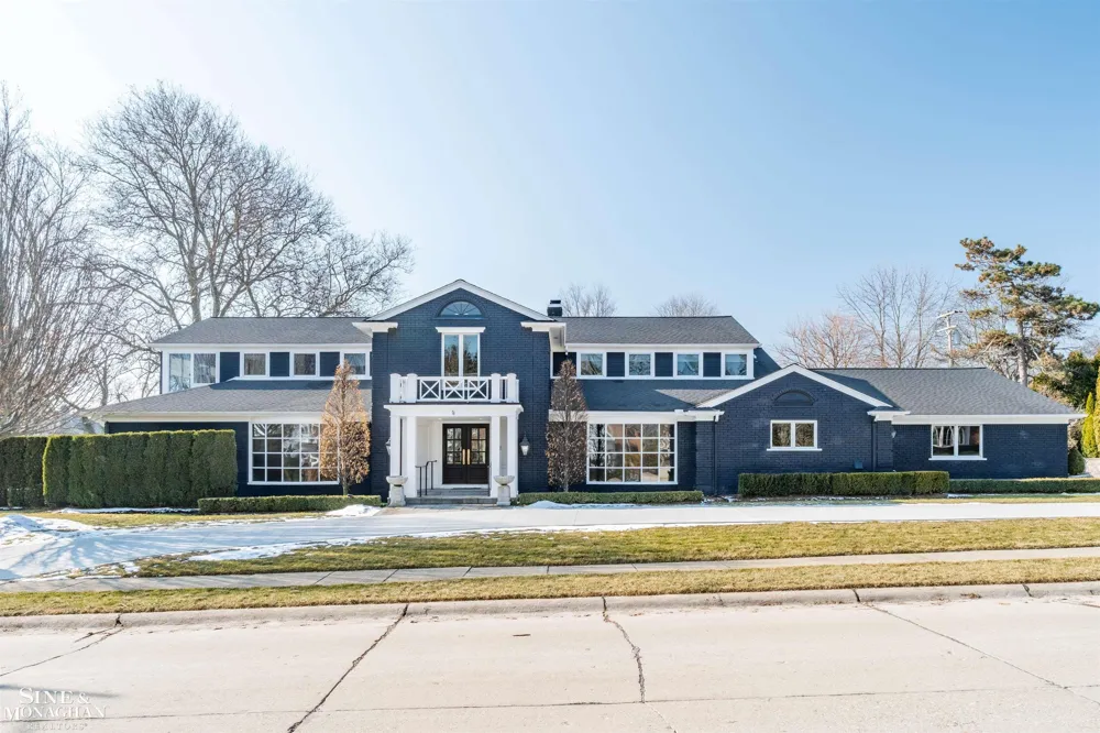 89 Lake Shore Road Grosse Pointe Farms City, MI 48236