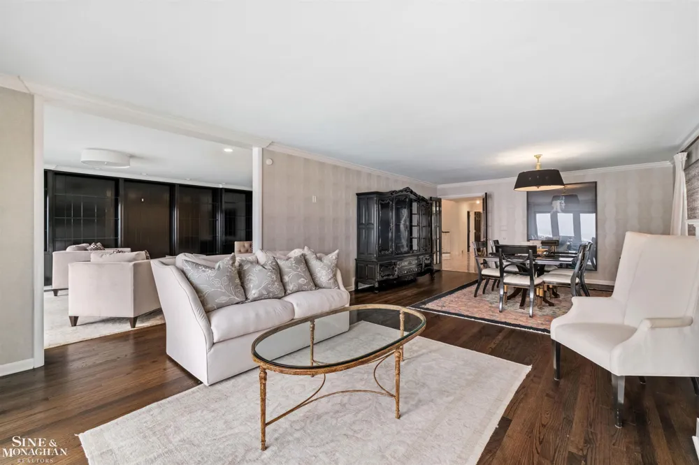 89 Lake Shore Road Grosse Pointe Farms City, MI 48236