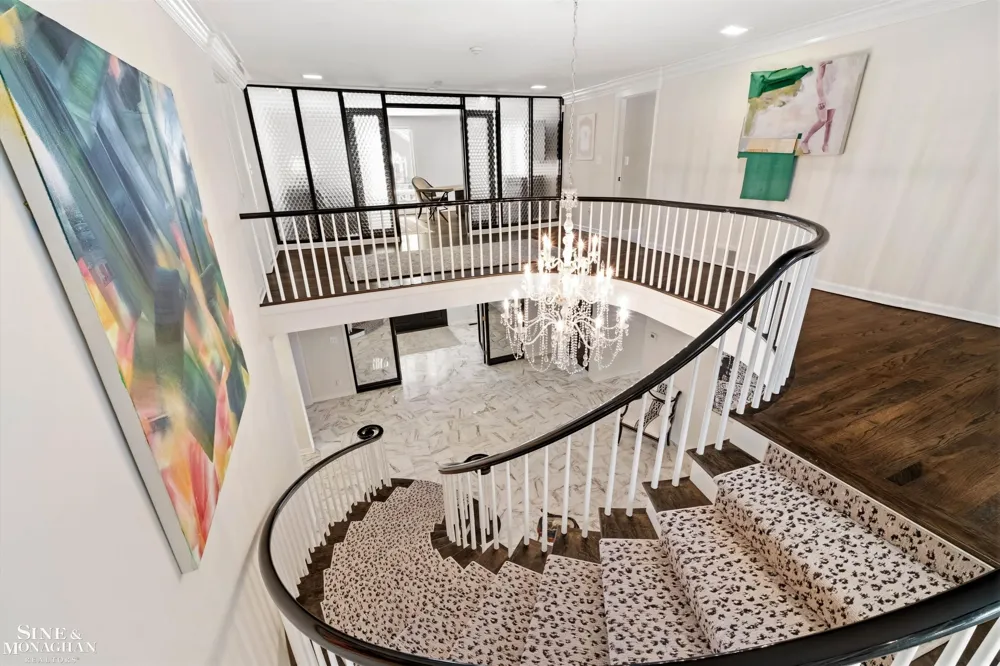 89 Lake Shore Road Grosse Pointe Farms City, MI 48236