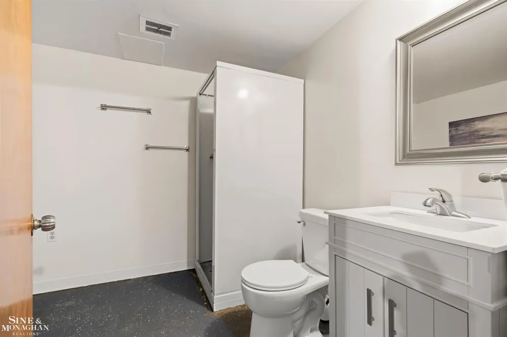 89 Lake Shore Road Grosse Pointe Farms City, MI 48236