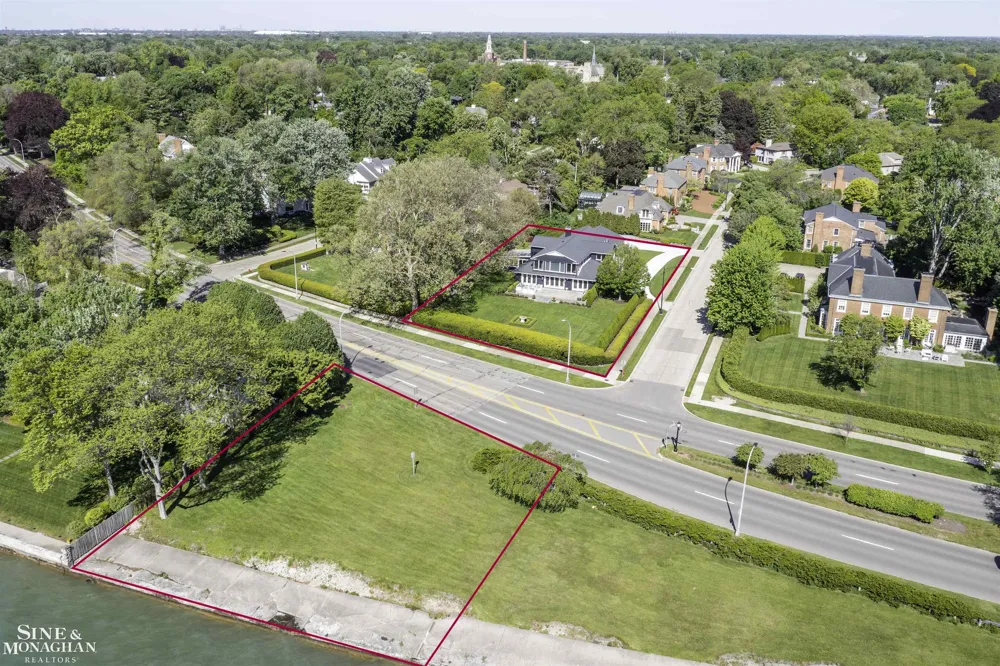 89 Lake Shore Road Grosse Pointe Farms City, MI 48236