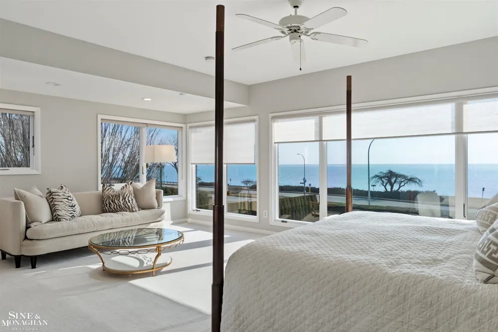 89 Lake Shore Road Grosse Pointe Farms City, MI 48236