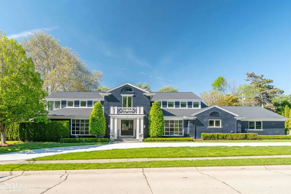 89 Lake Shore Road Grosse Pointe Farms City, MI 48236
