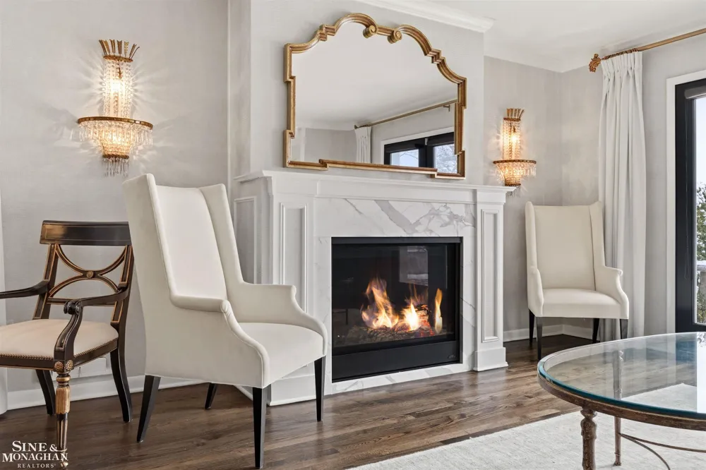 89 Lake Shore Road Grosse Pointe Farms City, MI 48236