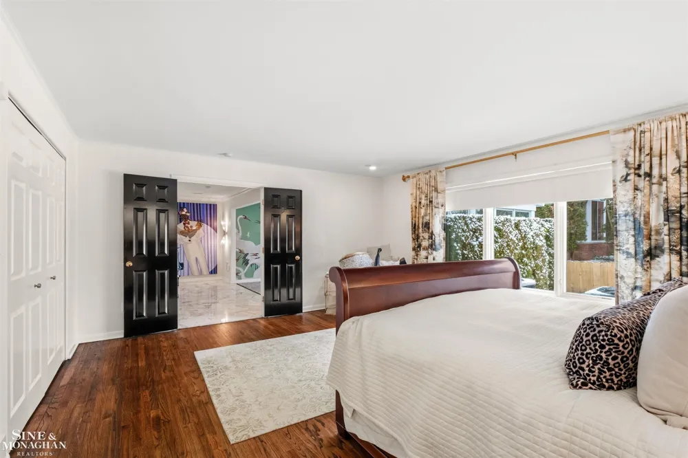 89 Lake Shore Road Grosse Pointe Farms City, MI 48236