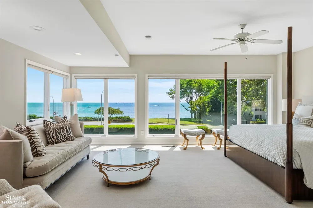 89 Lake Shore Road Grosse Pointe Farms City, MI 48236