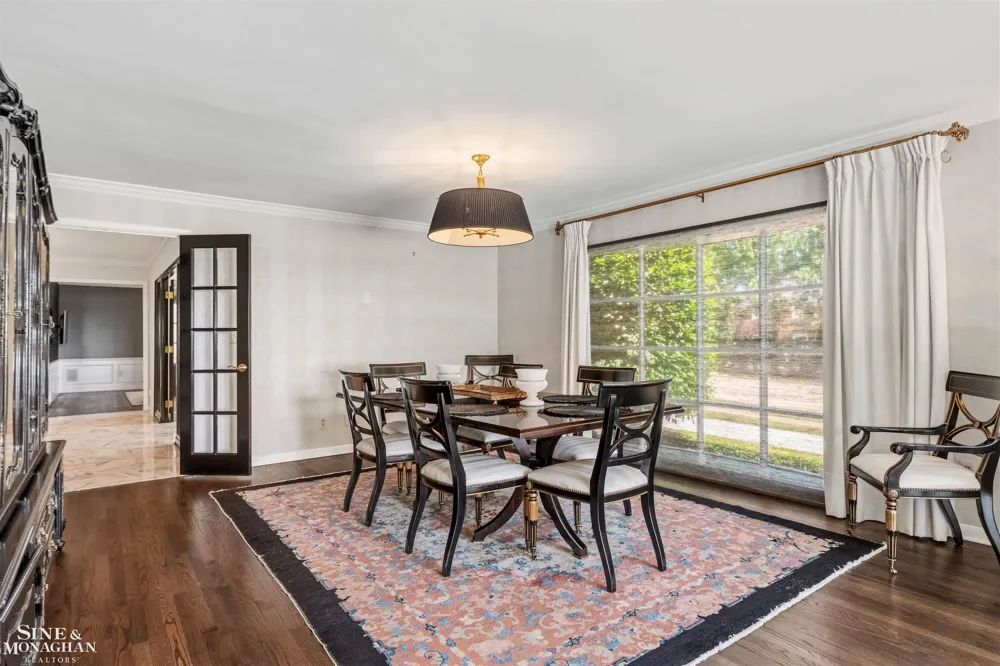 89 Lake Shore Road Grosse Pointe Farms City, MI 48236