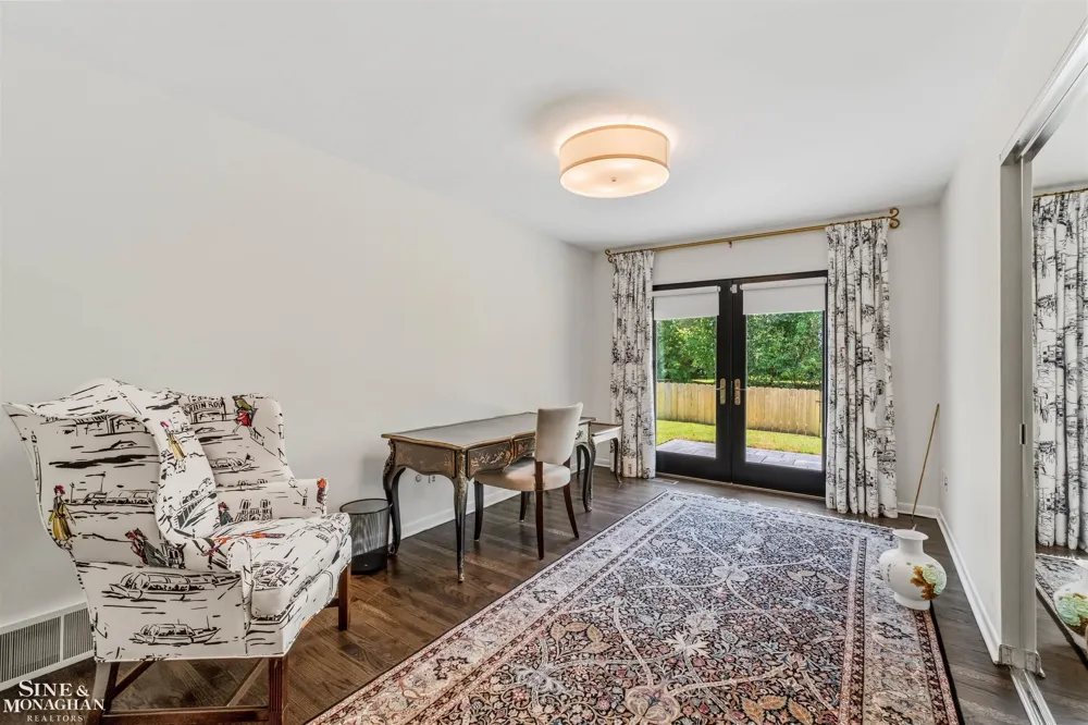 89 Lake Shore Road Grosse Pointe Farms City, MI 48236