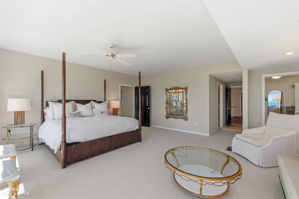 89 Lake Shore Road Grosse Pointe Farms City, MI 48236