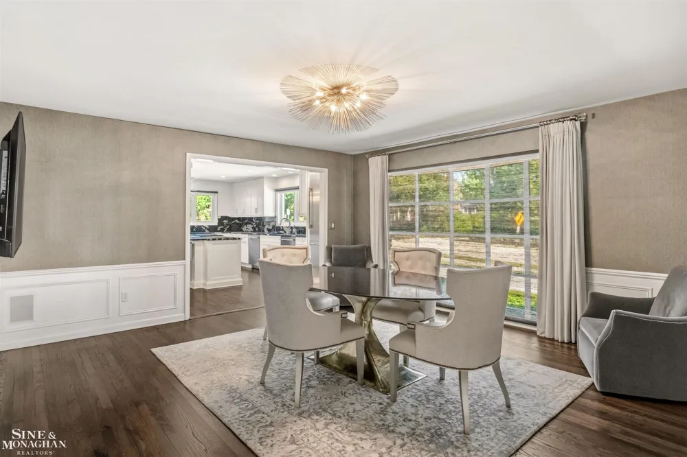 89 Lake Shore Road Grosse Pointe Farms City, MI 48236