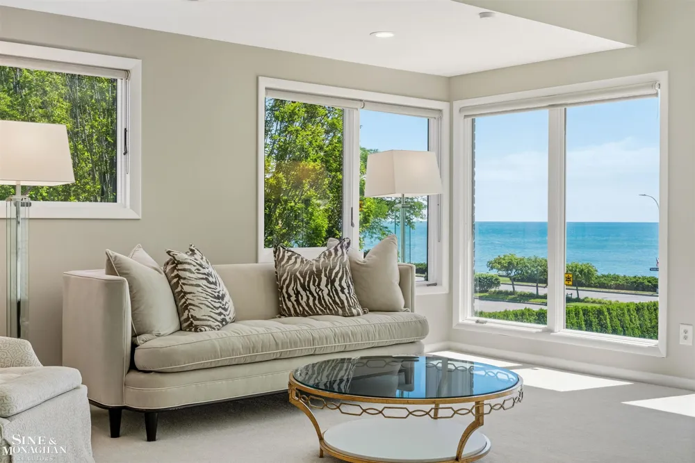 89 Lake Shore Road Grosse Pointe Farms City, MI 48236