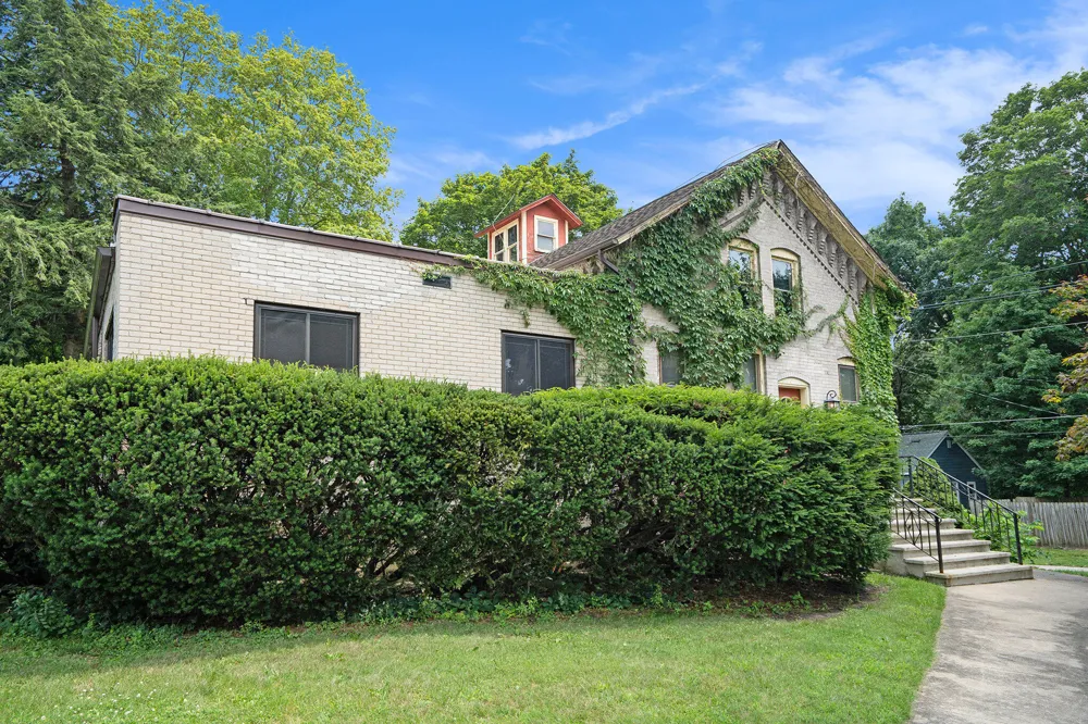 801 Portage Avenue Three Rivers City, MI 49093