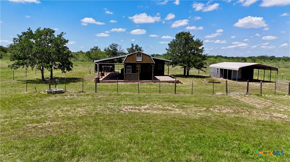 4850 Burke Road Flatonia, TX 78941