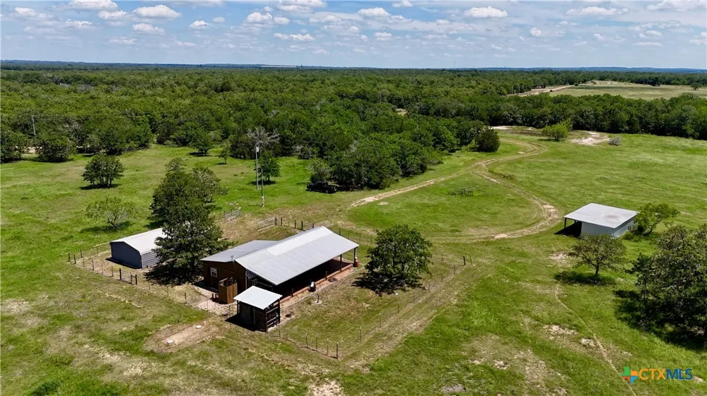 4850 Burke Road Flatonia, TX 78941