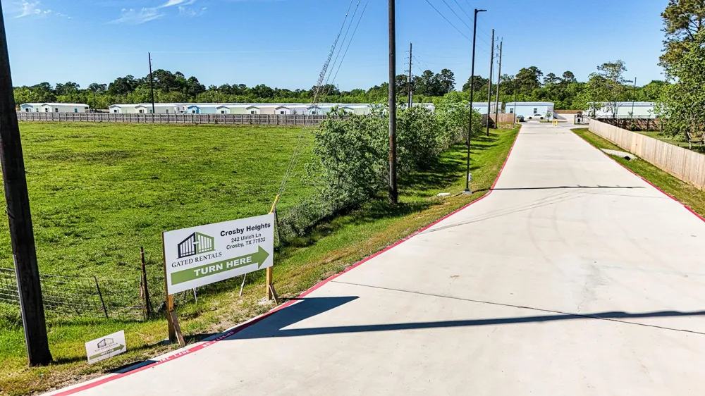 242 Ulrich Lane Crosby, TX 77532