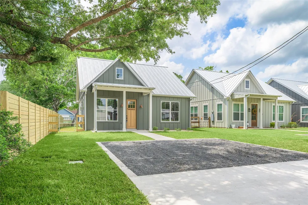 741 Pecan Street New Ulm, TX 78950