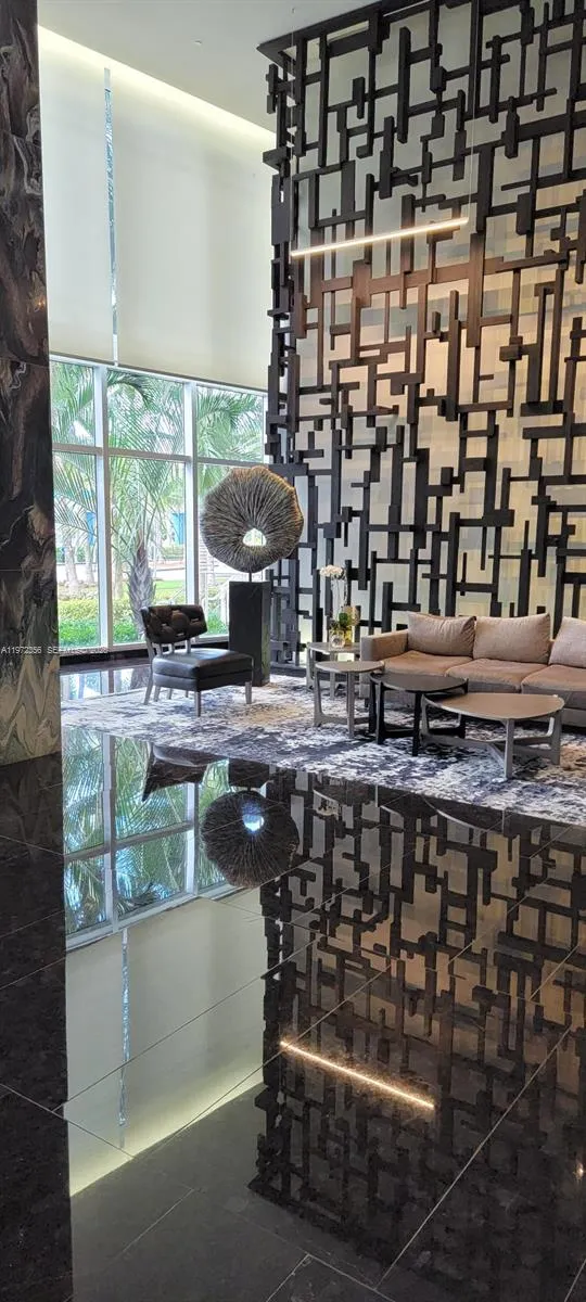 1850 S Ocean Dr #3007 Hallandale Beach, FL 33009
