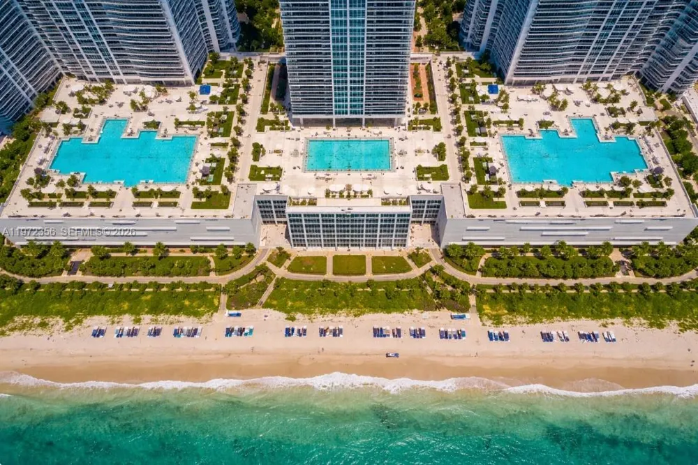 1850 S Ocean Dr #3007 Hallandale Beach, FL 33009