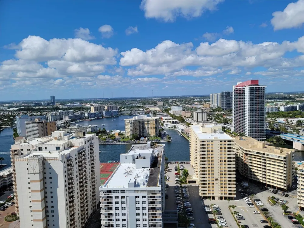 1850 S Ocean Dr #3007 Hallandale Beach, FL 33009