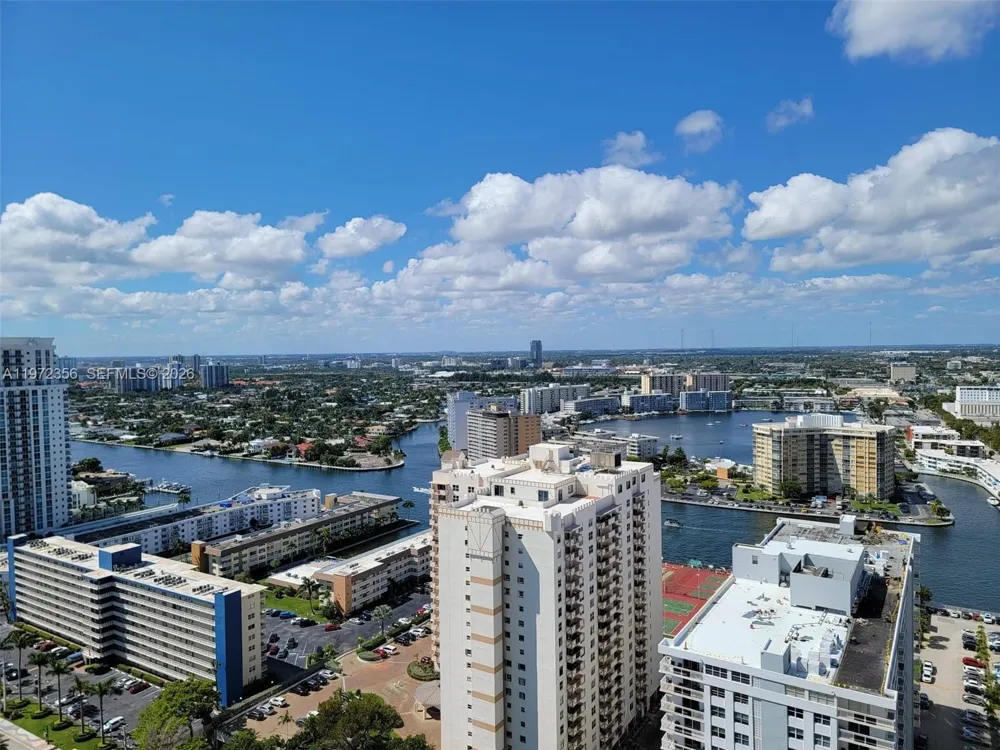 1850 S Ocean Dr #3007 Hallandale Beach, FL 33009