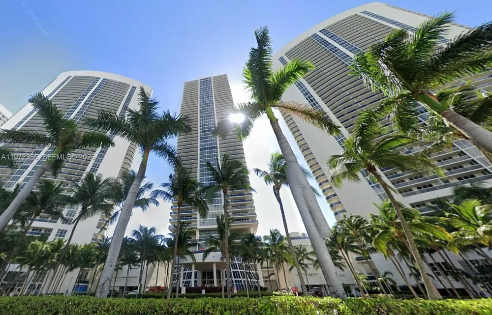 1850 S Ocean Dr #3007 Hallandale Beach, FL 33009