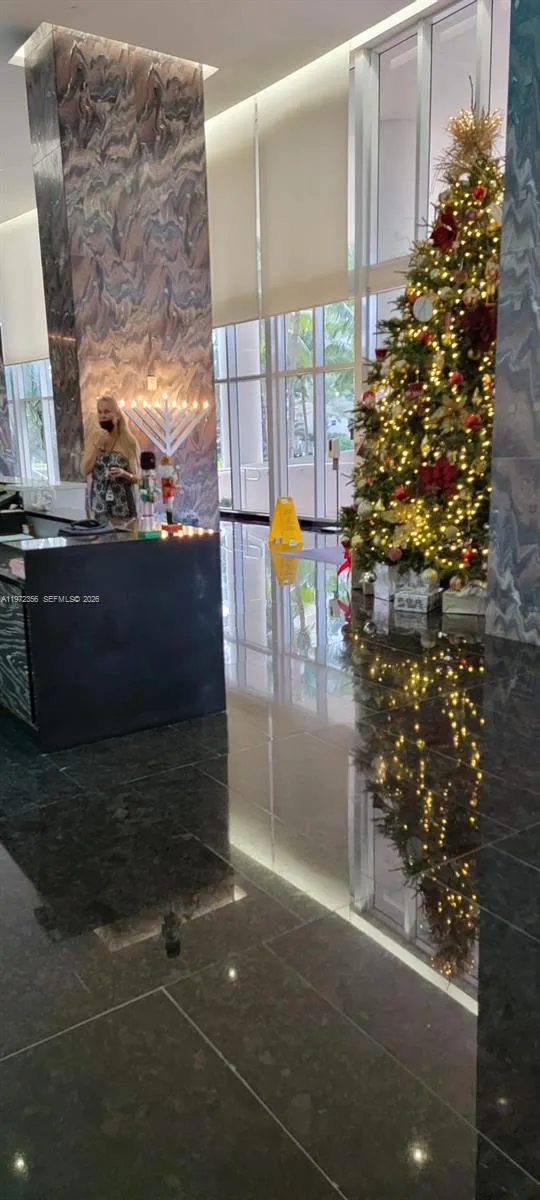 1850 S Ocean Dr #3007 Hallandale Beach, FL 33009