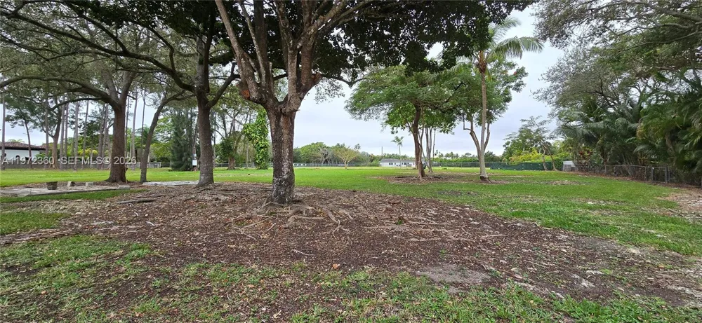 6500 SW 82nd Ave Miami, FL 33143