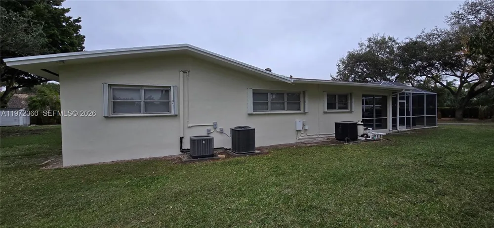 6500 SW 82nd Ave Miami, FL 33143