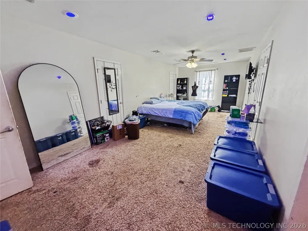13410 W 750 ROAD Tahlequah, OK 74464